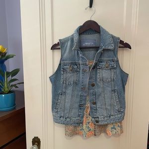 Gap Classic Jean Vest